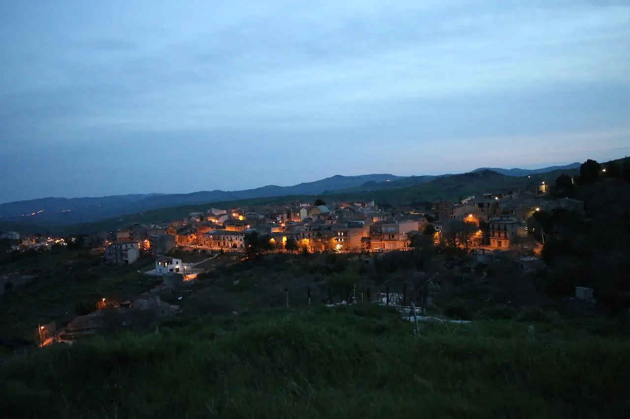 Holiday home Casa Vacanze Twentymiles Castellana Sicula