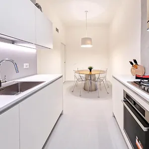 https://charme-on-the-bridge-city-center.hotelinveneto.com
